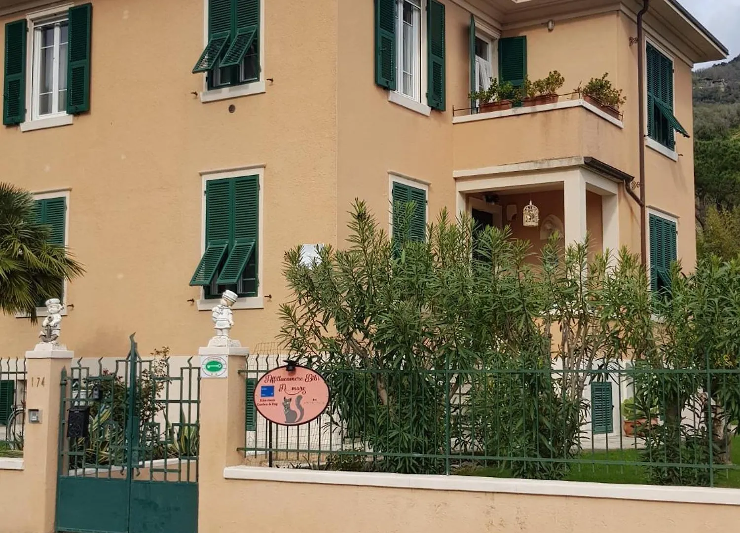 Affittacamere Hotel Bibi A Mare Finale Ligure Italia